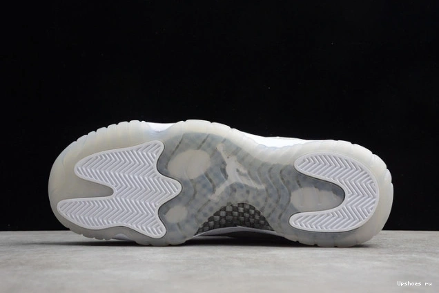 AR0715-100 Air WMNS 11 Jordan Metallic White Grey SilverVast 0715